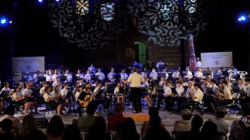 Concert de Cloenda 75 Aniversari de la Societat Unió Artística Musical ON TV - El Periòdic d'Ontinyent