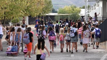 El nou curs acadèmic s’enceta amb vora 7.000 alumnes a Ontinyent ON TV - El Periòdic d'Ontinyent
